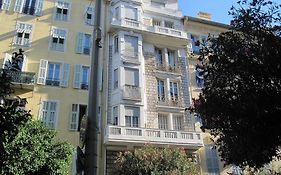 Appartement Au Centre De Nice